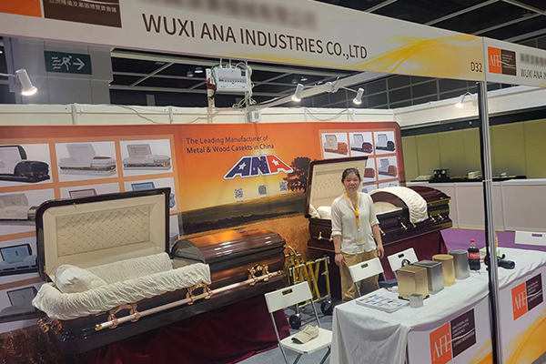 The leading manufacturer of American-style funeral caskets in China